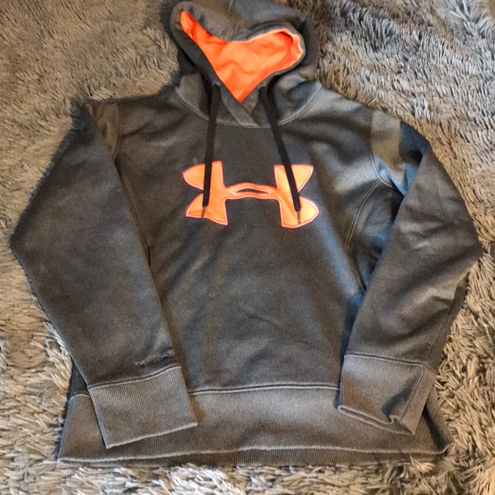 UNDER ARMOUR SWEATSHIRT